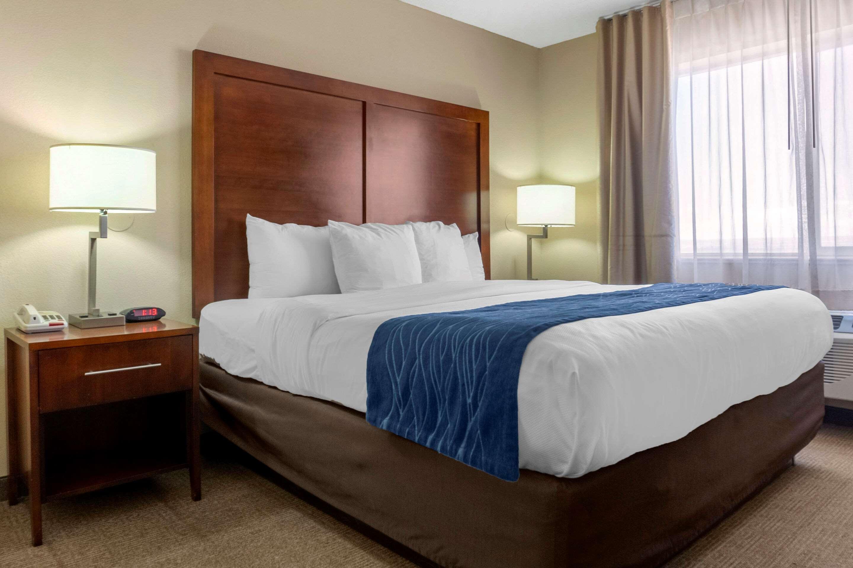 Comfort Inn Albuquerque Airport Экстерьер фото